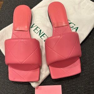 Bottega veneta padded lido sandals